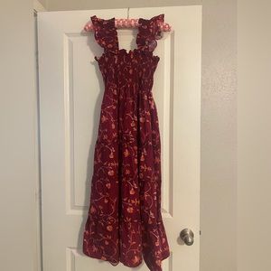 Hillhouse Ellie in XS. Hung only for photo. Stored folded over hanger.